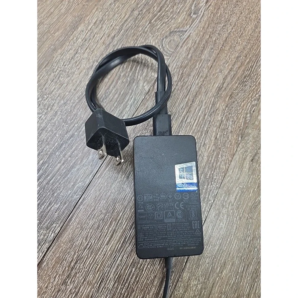 Microsoft Surface Pro 3 4 5 6 Pro 7 X 1800 Power Supply Charger 44W genuine